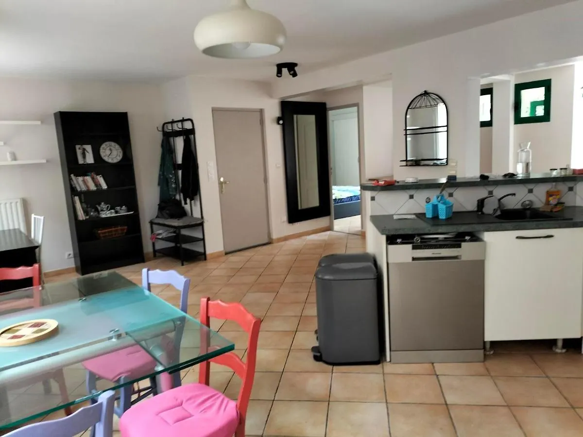 Appartement Au Centre Ville Avec Un Beau Jardin Prive Lannion France
